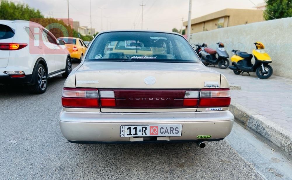 تۆیۆتا کۆرۆلا